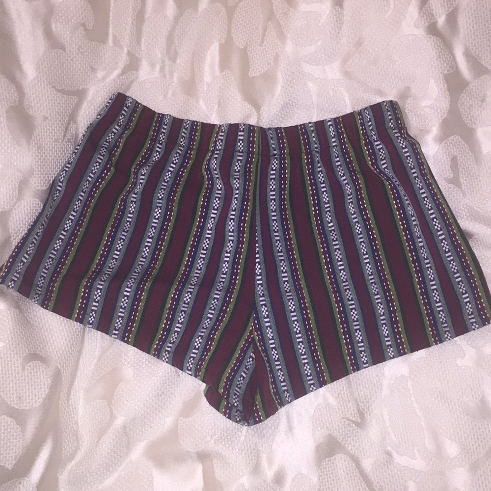 Burgundy woven shorts